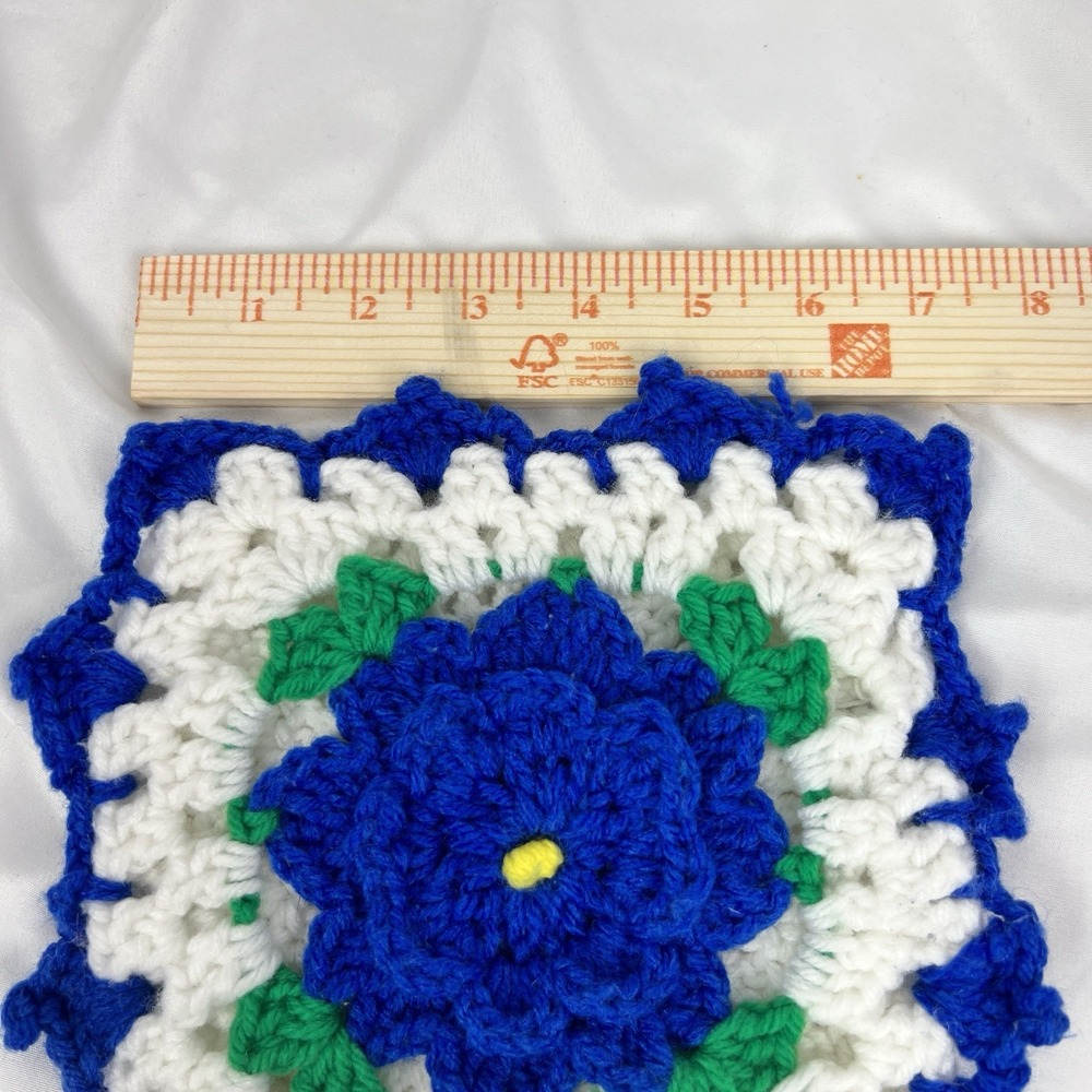 Handmade Crochet Floral Square Blue White Granny Square Vintage Cottagecore - Picture 4 of 6